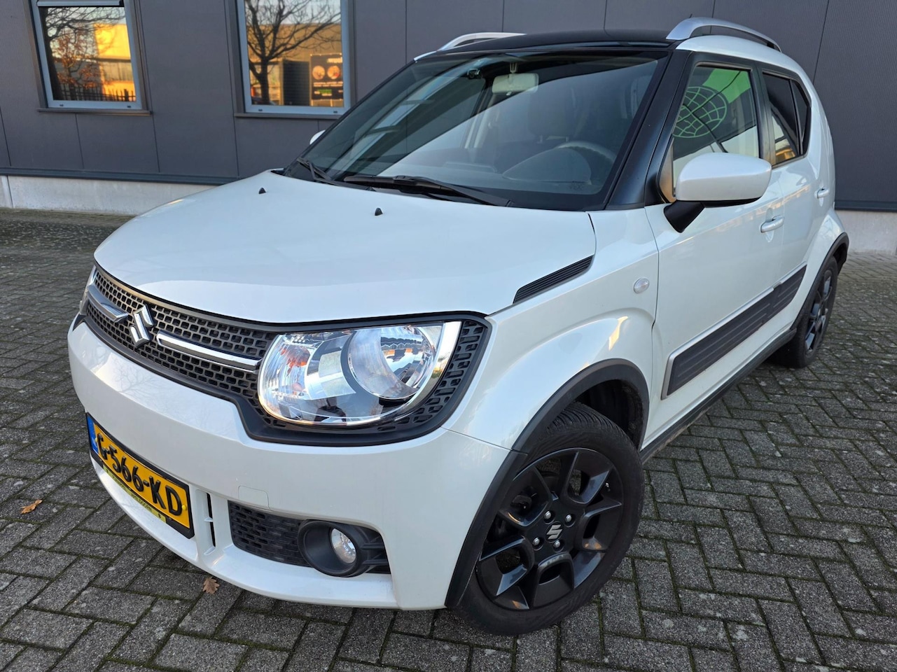 Suzuki Ignis - 1.2 Selec, 2e eigenaar - AutoWereld.nl
