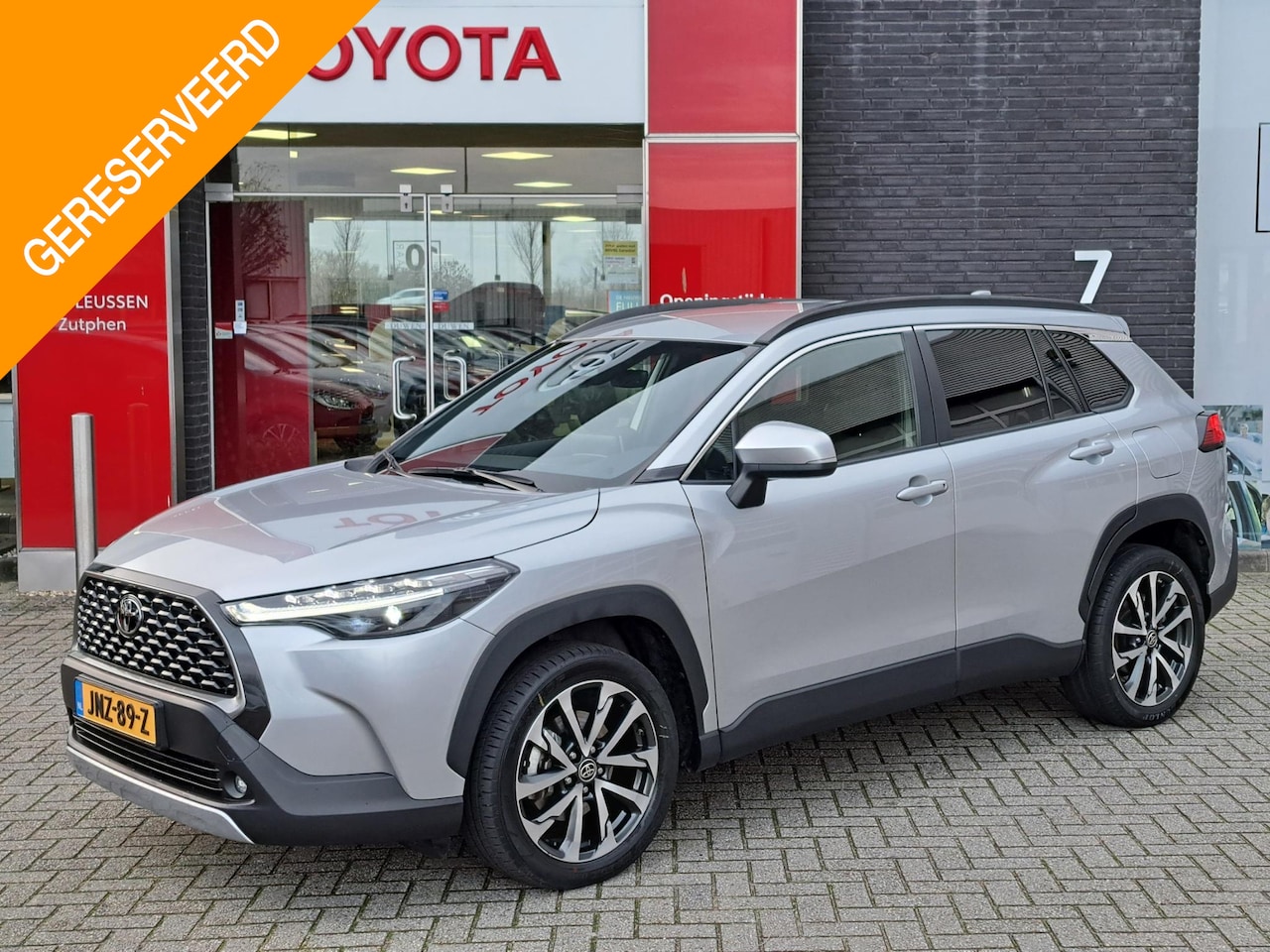 Toyota Corolla Cross - Hybrid 140 Dynamic ADAPTIVE CRUISE ELEKTRISCHE BEDIENBARE ACHTERKLEP CAMERA - AutoWereld.nl