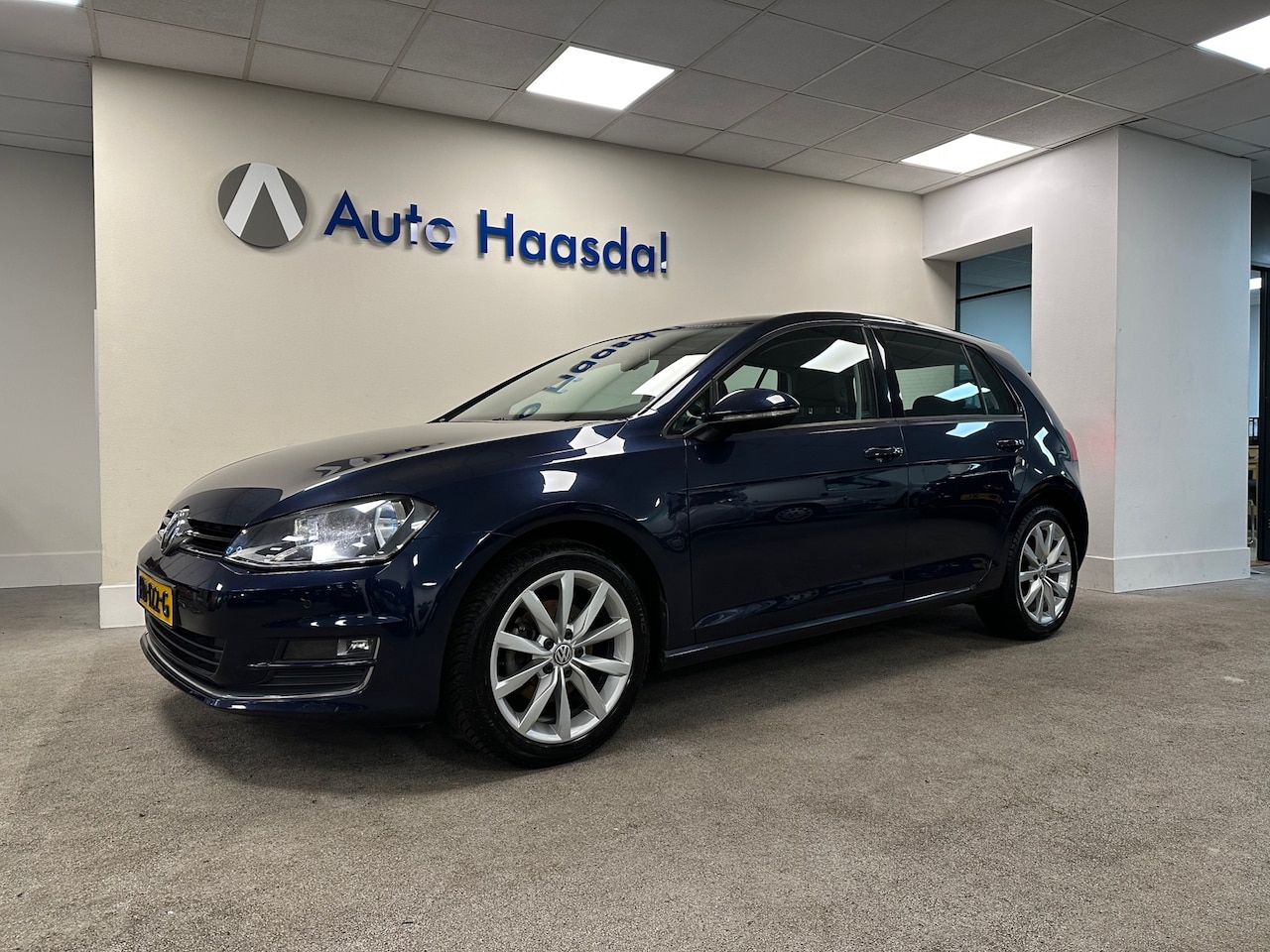 Volkswagen Golf - 1.4 TSI ACT|HIGHLINE|CAMERA|150PK|TREKHAAK|AGR|ALARM - AutoWereld.nl