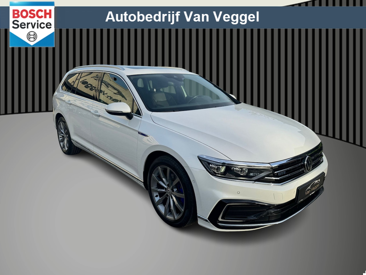 Volkswagen Passat Variant - 1.4 TSI PHEV GTE Business virtual cockpit, head up, pano, trekhaak - AutoWereld.nl
