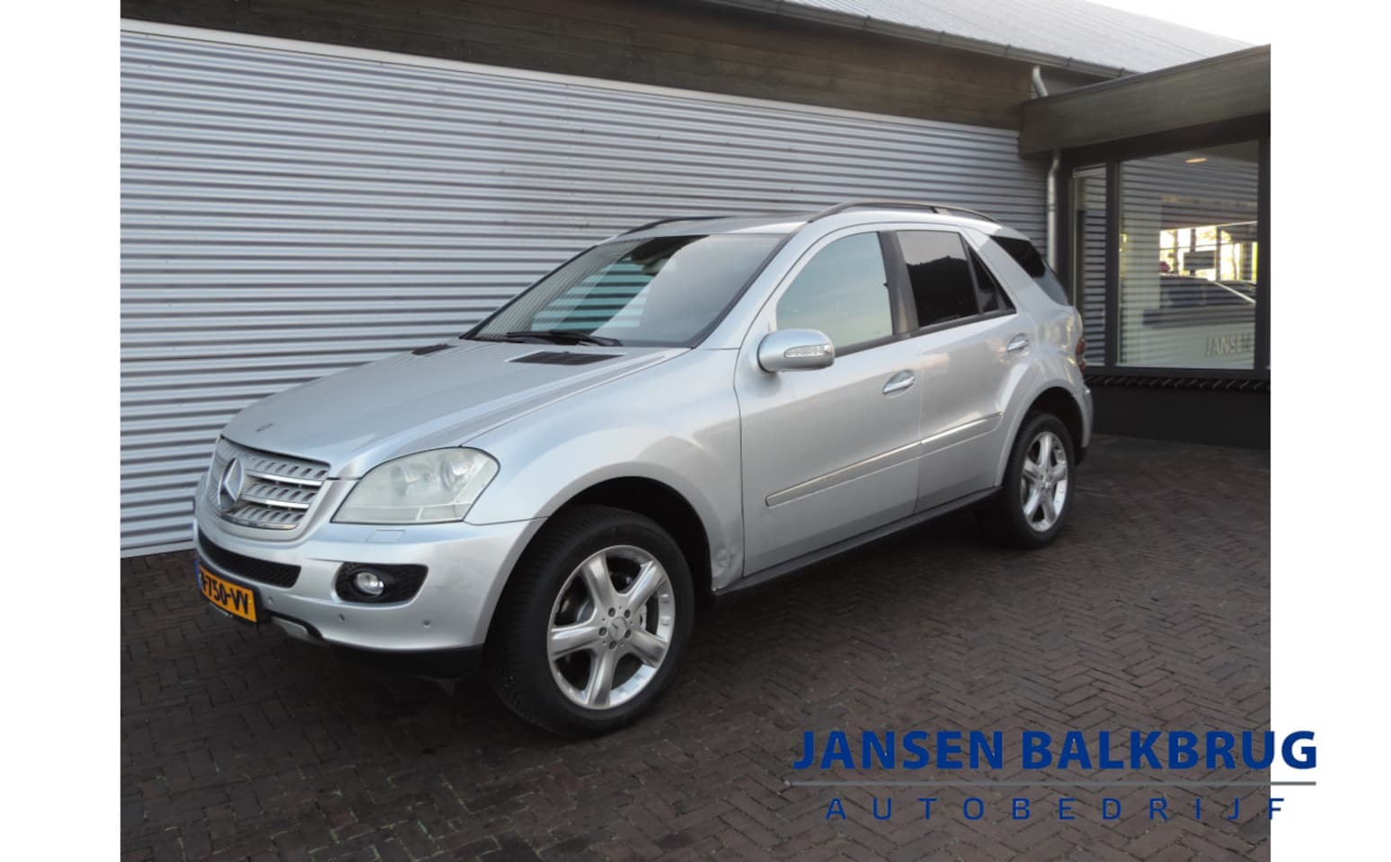 Mercedes-Benz M-klasse - 320 CDI grijs kent - AutoWereld.nl