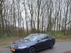 Honda Accord - 2.0i Business Mode