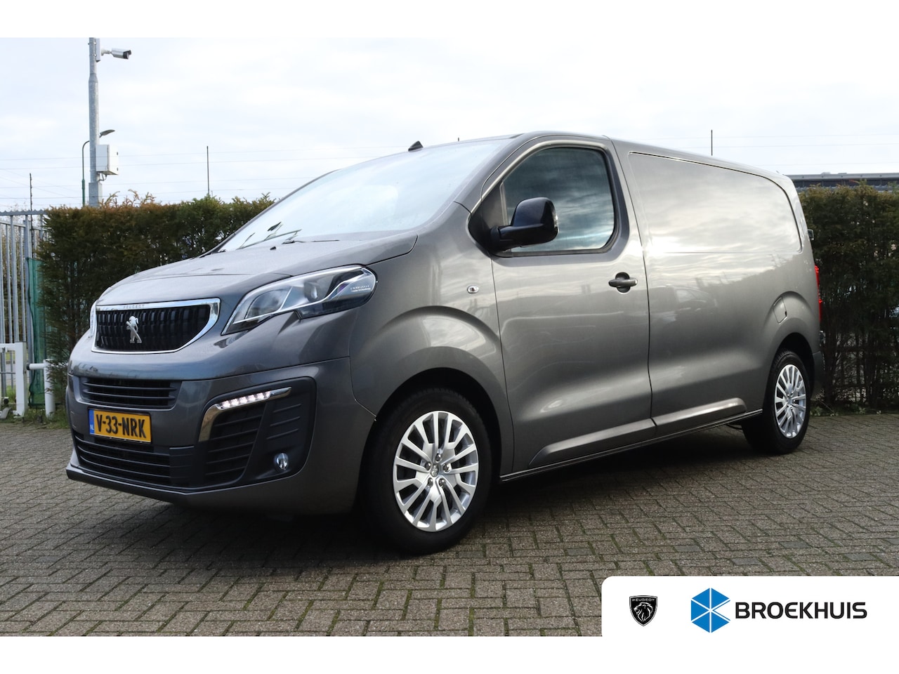 Peugeot Expert - 2.0 BlueHDI 180 Standard Premium | Cruise Control | Stoelverwarming | Parkeersensoren | Xe - AutoWereld.nl