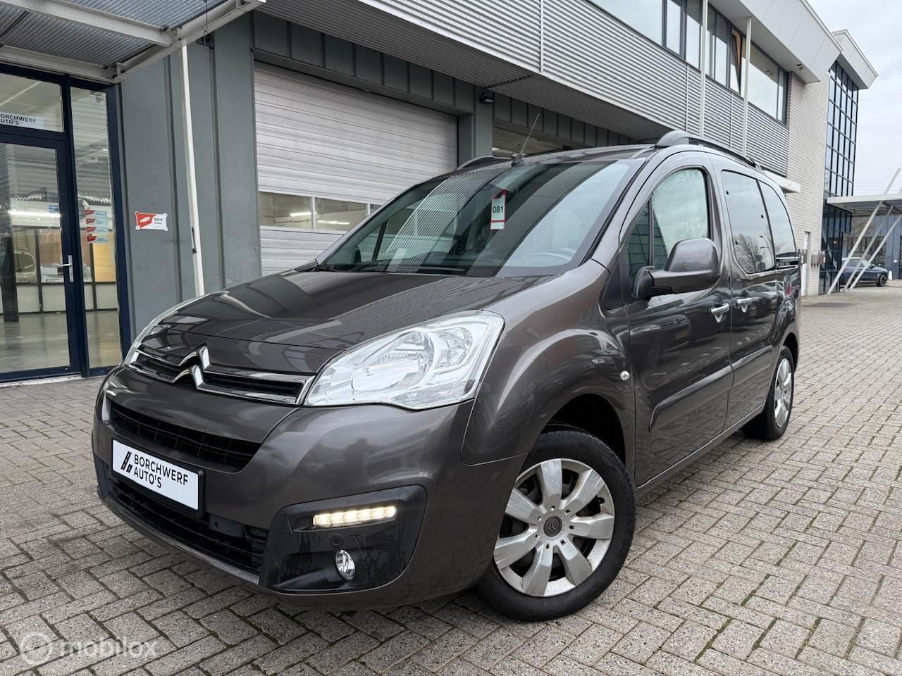 Citroën Berlingo - 1.2 Benzine Navi Camera 5 Zitplaatsen - AutoWereld.nl