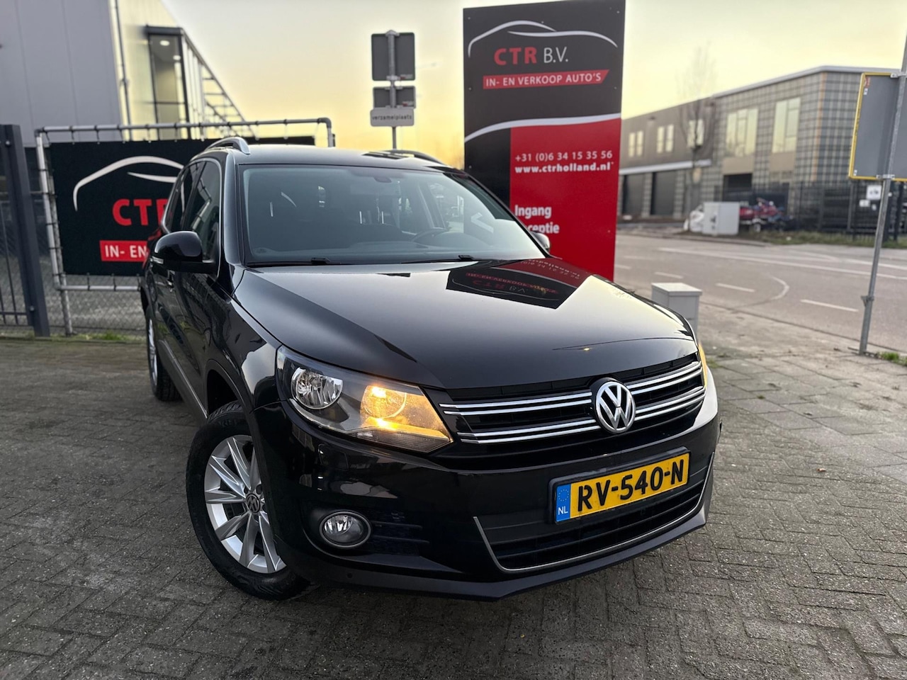 Volkswagen Tiguan - 2.0 TDI Comfort&Design 4MOTION (bj 2013) CLIMA|PDC|TREKHAAK - AutoWereld.nl