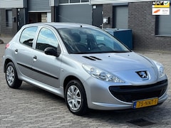 Peugeot 206 - 1.1 XR 5Deurs AIRCO NAP Nieuwe APK Distributie-riem