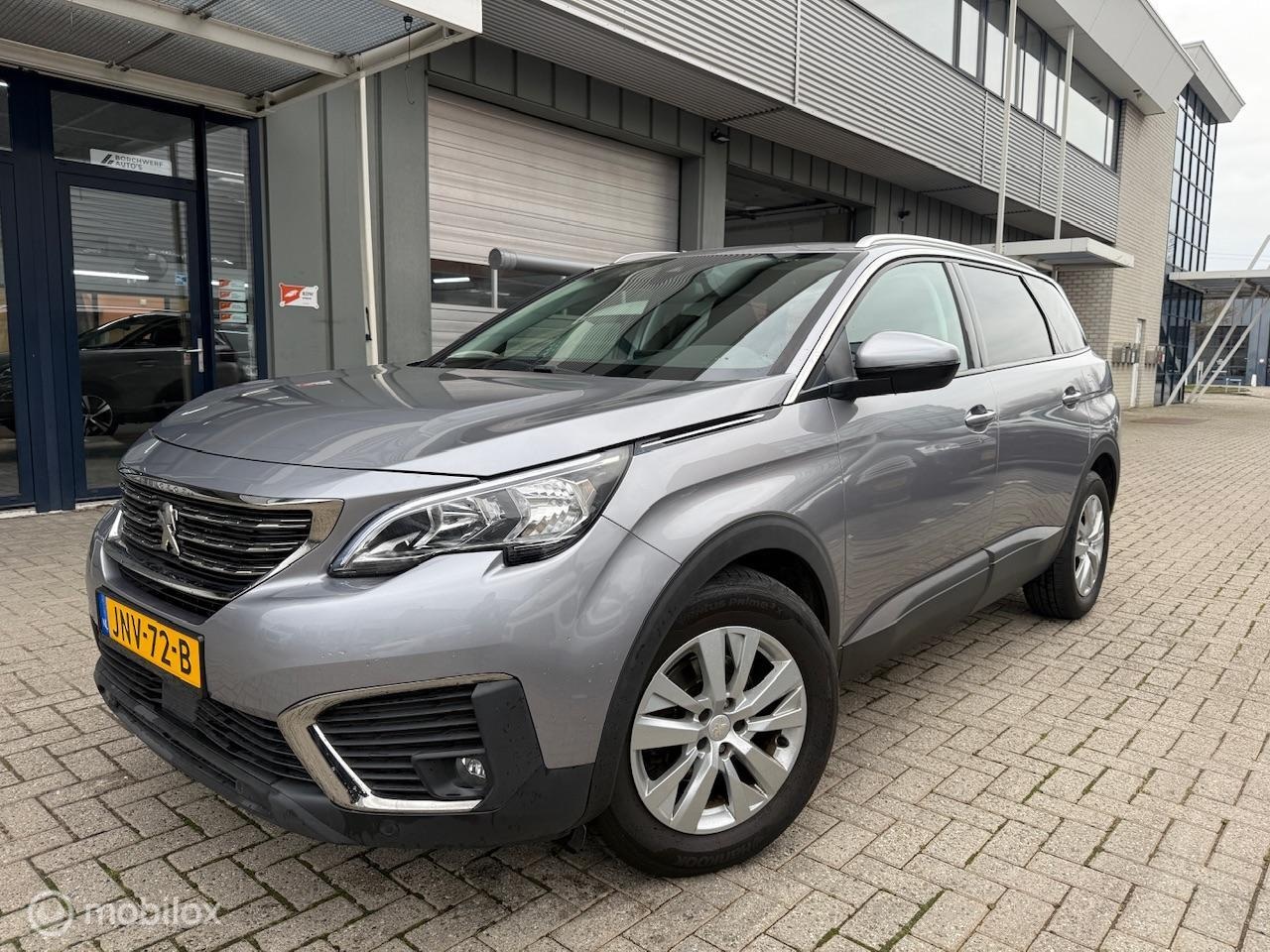 Peugeot 5008 - 1.2 Benzine 7 zit Virtual Cockpit Navi Camera - AutoWereld.nl