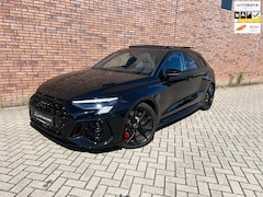 Audi RS3 - 2.5 TFSI RS 3 quattro Performance Pano-B&O-KEYLESS