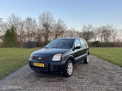Ford Fusion - 1.4-16V Champion, Nieuwe APK, Airco, Trekhaak