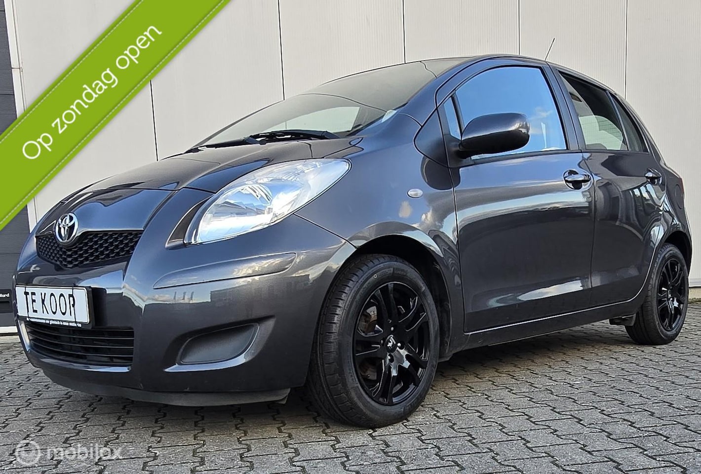 Toyota Yaris - 1.3 VVT-i Dynamic 1.3 VVTi Dynamic - AutoWereld.nl