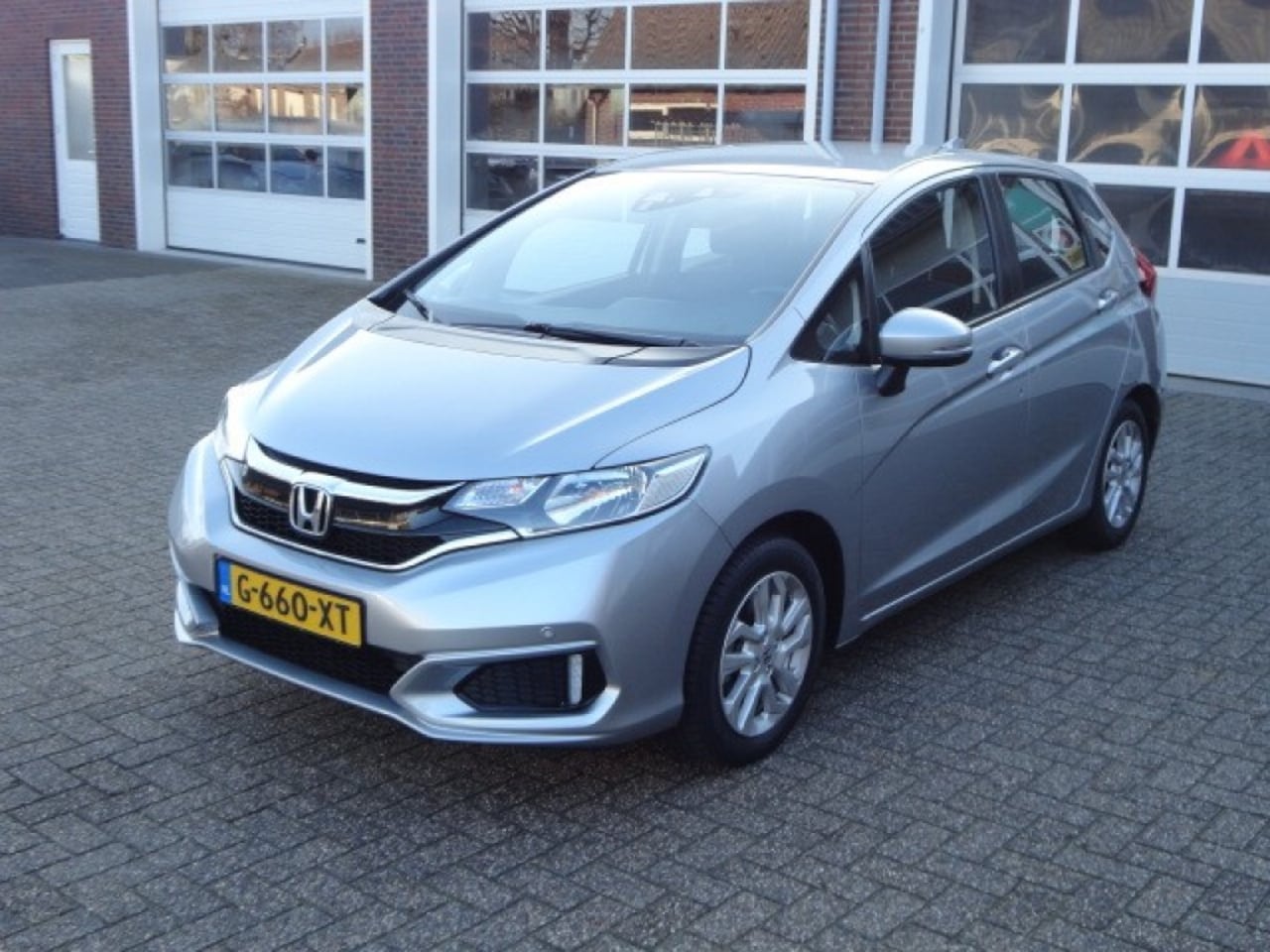 Honda Jazz - 1.3 i-VTEC Comfort Trekhaak ,parkeersensoren v+a ,Navigatie ,Cruise controle NL Auto - AutoWereld.nl