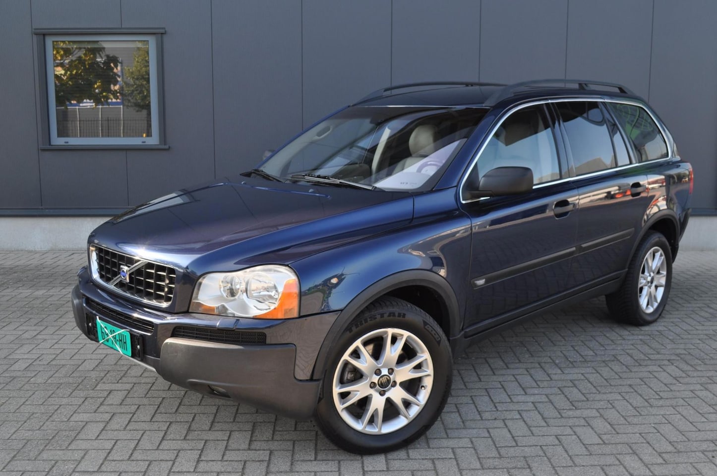 Volvo XC90 - 2.5 T Elite 2.5 T Elite, netto € 11.500, bijtel vriendelijk! - AutoWereld.nl