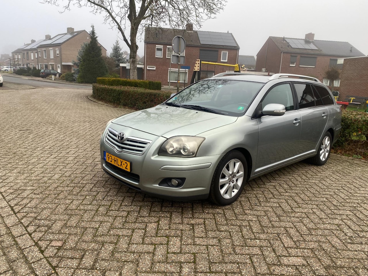 Toyota Avensis Wagon - 1.8 VVTi Luna Business 1.8 VVTi Luna Business - AutoWereld.nl