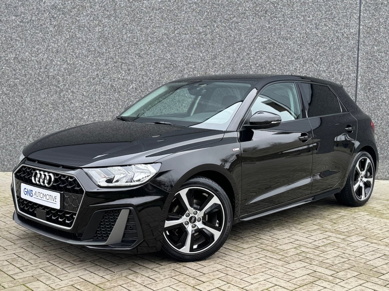 Audi A1 Sportback - 30 TFSI S-Line | Cruise control | Rijstrookassistent | DAB | NAVI | Climate control | Park - AutoWereld.nl