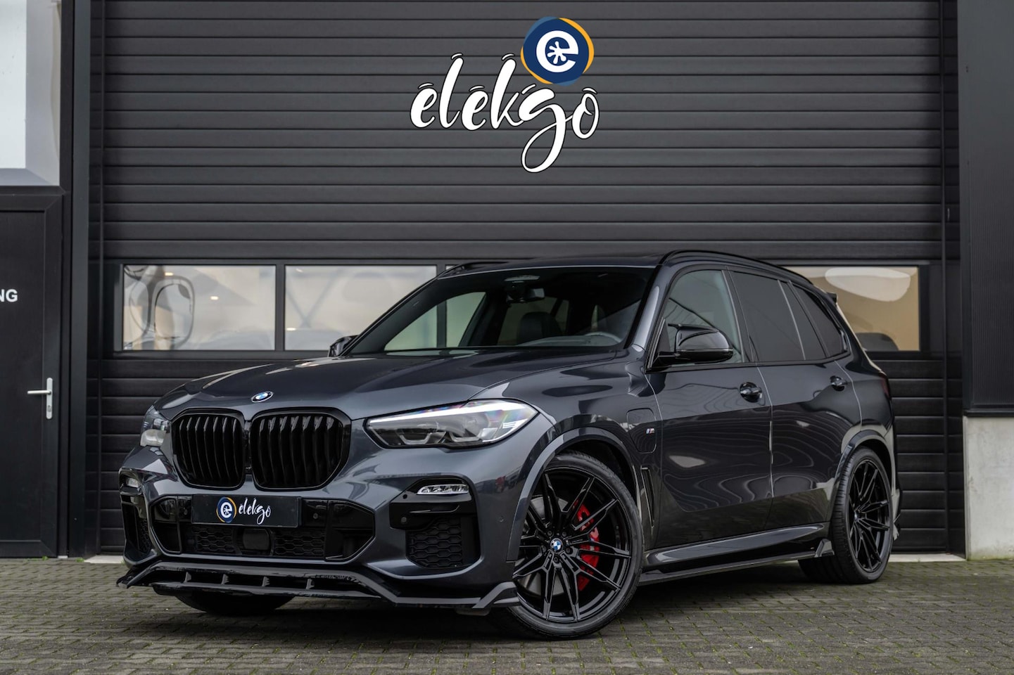 BMW X5 - XDrive45e High Executive M-Sport|Pano|Trekhaak|Keyless|22"| - AutoWereld.nl