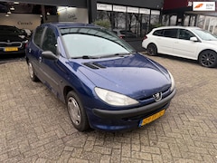 Peugeot 206 - 1.4 XR