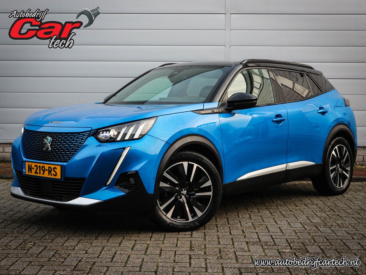 Peugeot e-2008 - EV GT Pack 50 kWh | Clima | Cruise | Navi | Panoramadak | 360 graden camera | Lichtmetaal - AutoWereld.nl