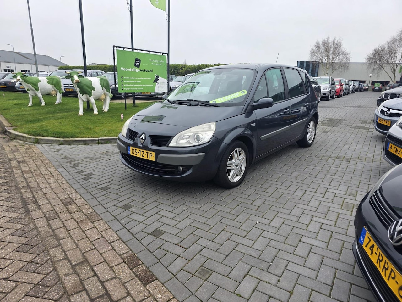 Renault Scénic - 1.6-16V Business Line / HOGE INSTAP / APK t/m feb 2026 - AutoWereld.nl
