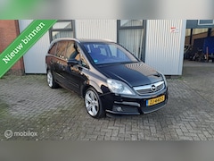 Opel Zafira - 1.8 Essentia 7Persoons