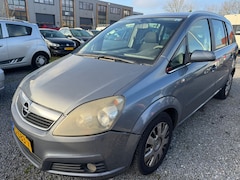 Opel Zafira - 1.8 Essentia Benzine 257 Km-5.deurs- Handmatig-Grijs