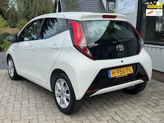 Toyota Aygo - 1.0 VVT-i x-play|2020|CARPLAY|CAMERA|LED|LM|NAP|RIJKLAAR|AIRCO|NL-AUTO|ISOFIX