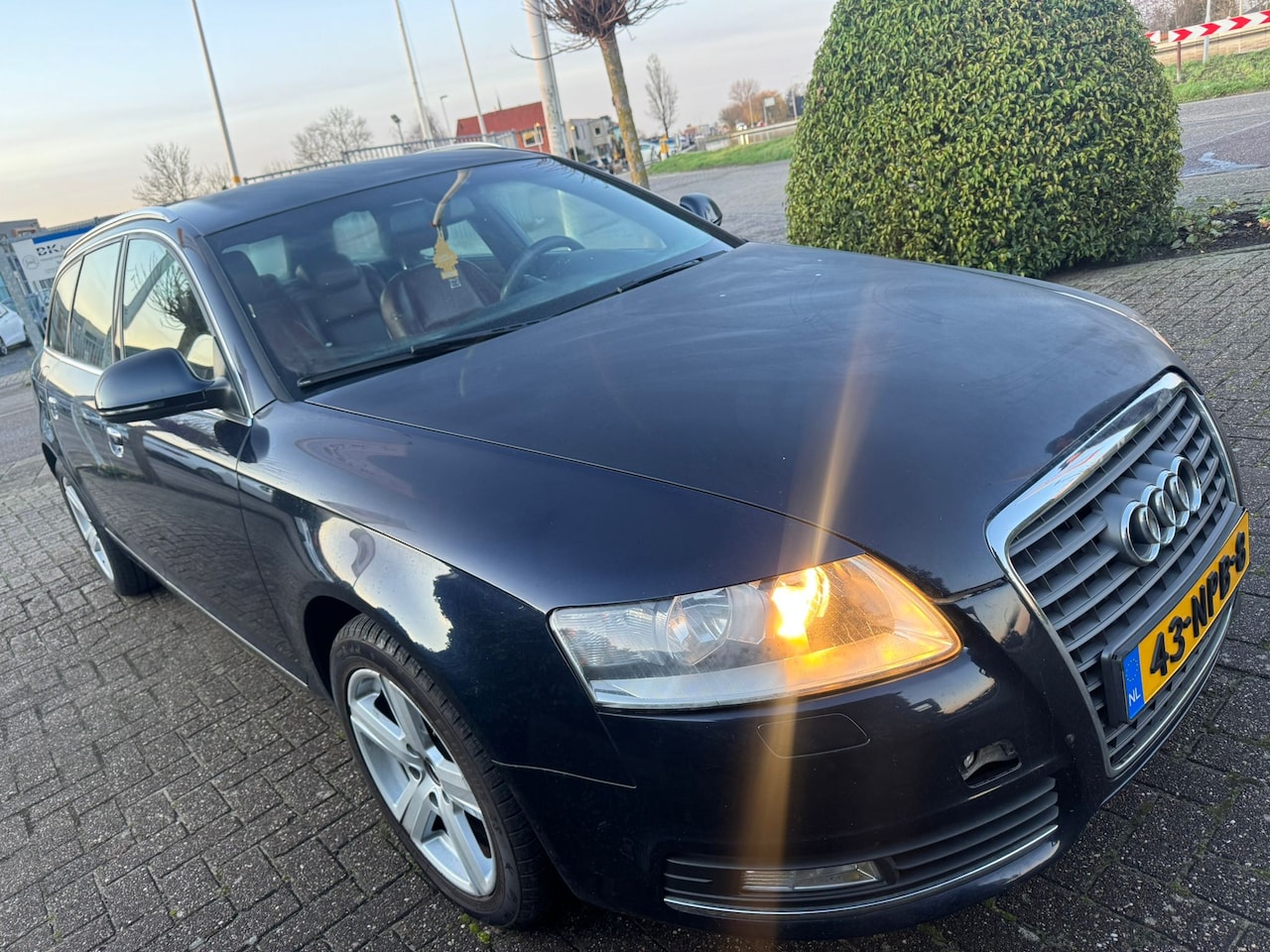 Audi A6 Avant - 2.0 TDI Business Edition Diesel 340 Km Automaat -Stoelen leer bekleden- 5.Deuren-Stationwagen-Combi-Blauw . - AutoWereld.nl
