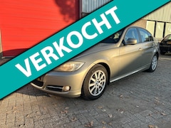 BMW 3-serie - 318i Luxury Line Stoelverwarming