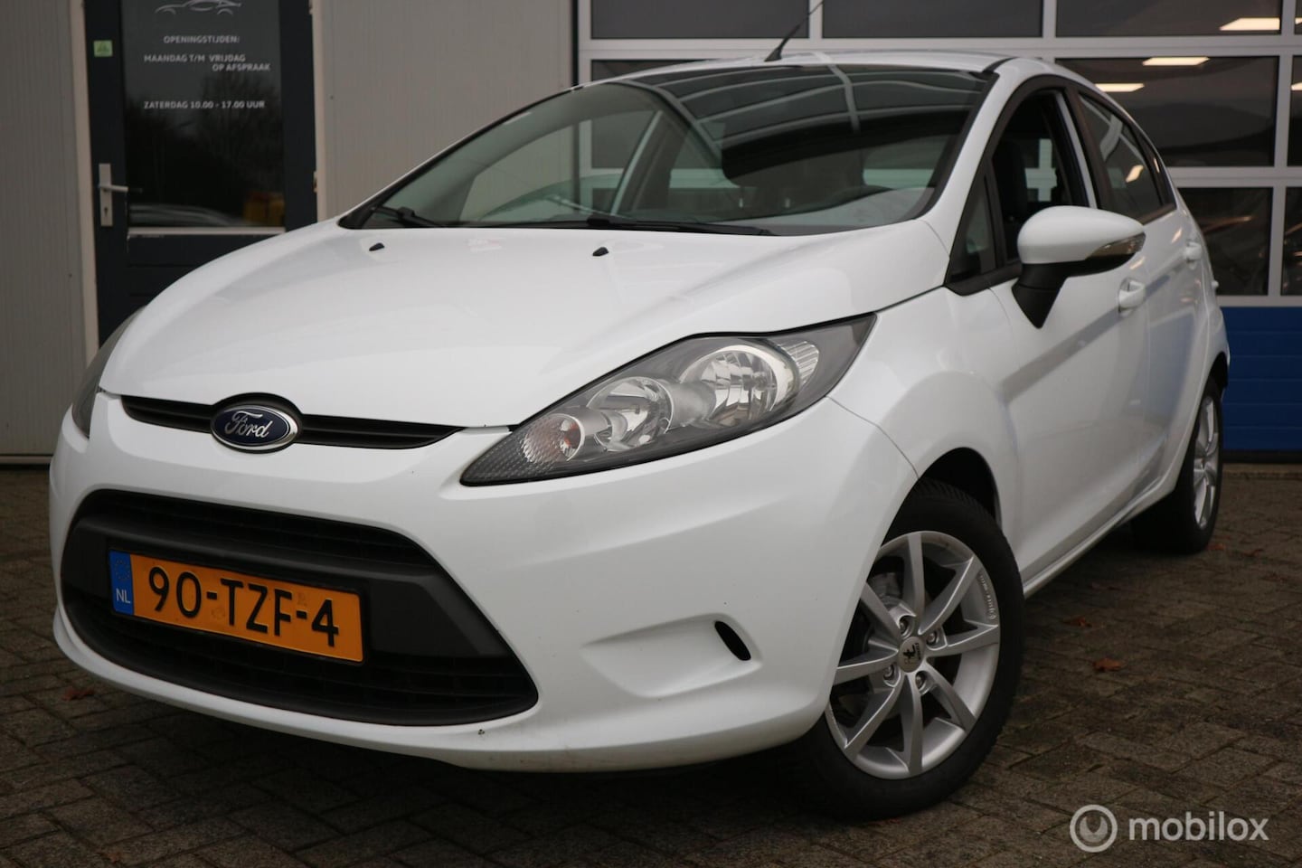Ford Fiesta - 1.25 Champion 5-DEURS/AIRCO/SPORTVELGEN/NAP - AutoWereld.nl