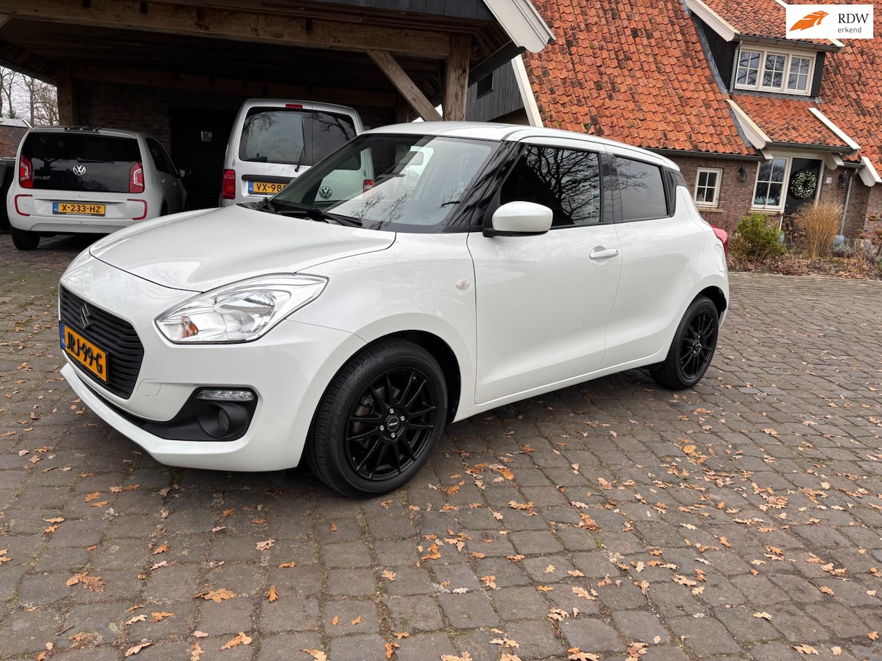 Suzuki Swift - 1.2 Comfort Smart Hybrid 1.2 Comfort Smart Hybrid - AutoWereld.nl