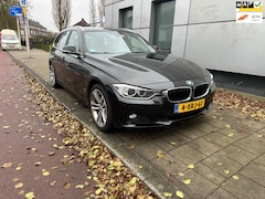 BMW 3-serie Touring - 320i Executive 184 PK Automaat Navigatie PDC Xenon 2e eig