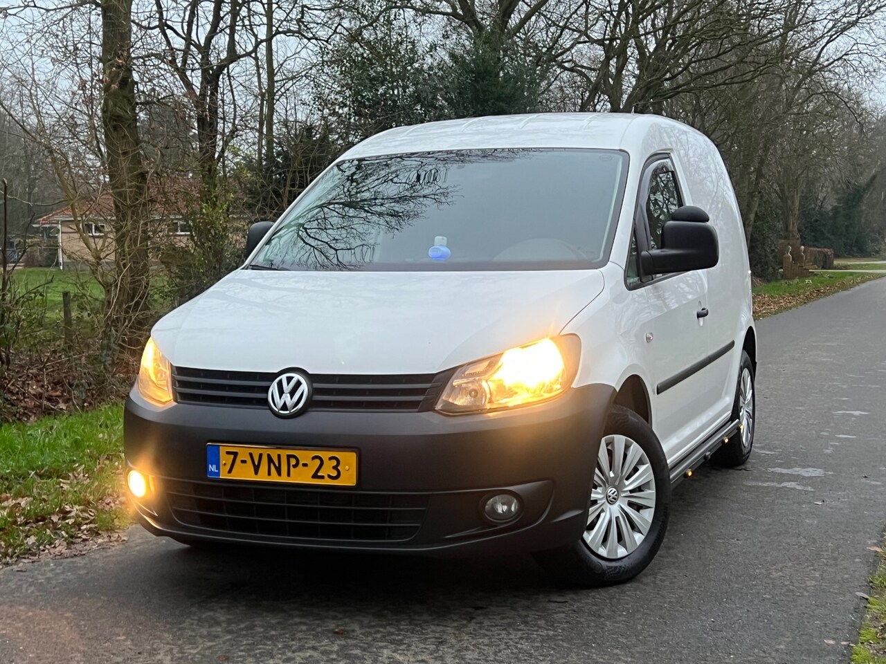 Volkswagen Caddy - 1.6 TDI | Automaat + Schuifdeur + Airco + Radio + Scherm + Zijbar Nu € 6.999,-!!! - AutoWereld.nl