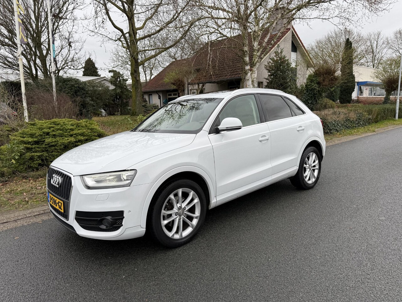 Audi Q3 - 2.0 TFSI quattro 170PK AUT•Pano•Leder - AutoWereld.nl