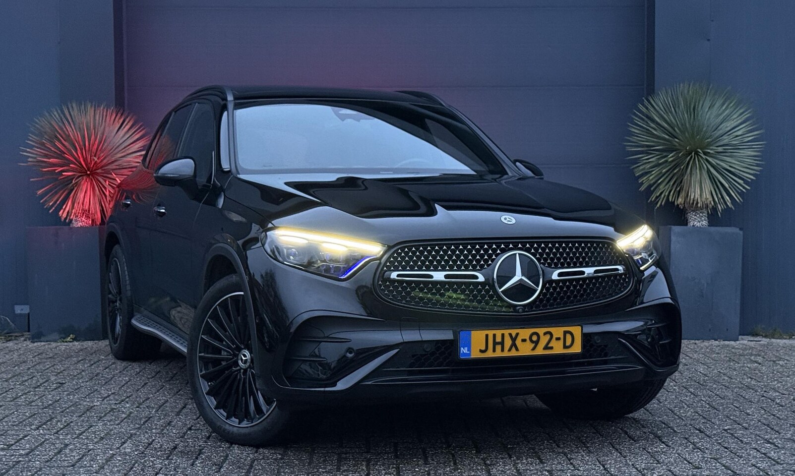 Mercedes-Benz GLC-klasse - 200 AMG NIGHT VOL Pano/360/Keyless/HeadUp/Memory - AutoWereld.nl