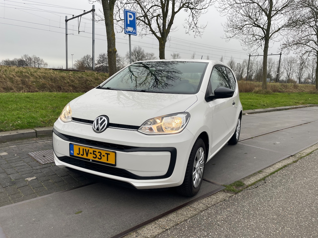 Volkswagen Up! - 1.0 BMT take up! - AutoWereld.nl