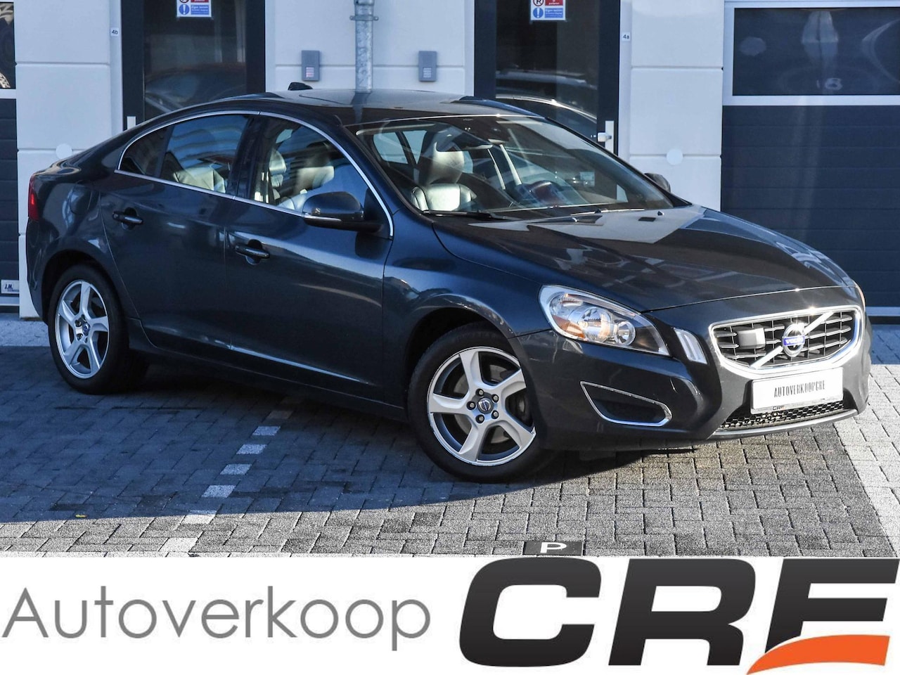 Volvo S60 - 2.0 T5 Momentum 2.0 T5 Momentum - AutoWereld.nl