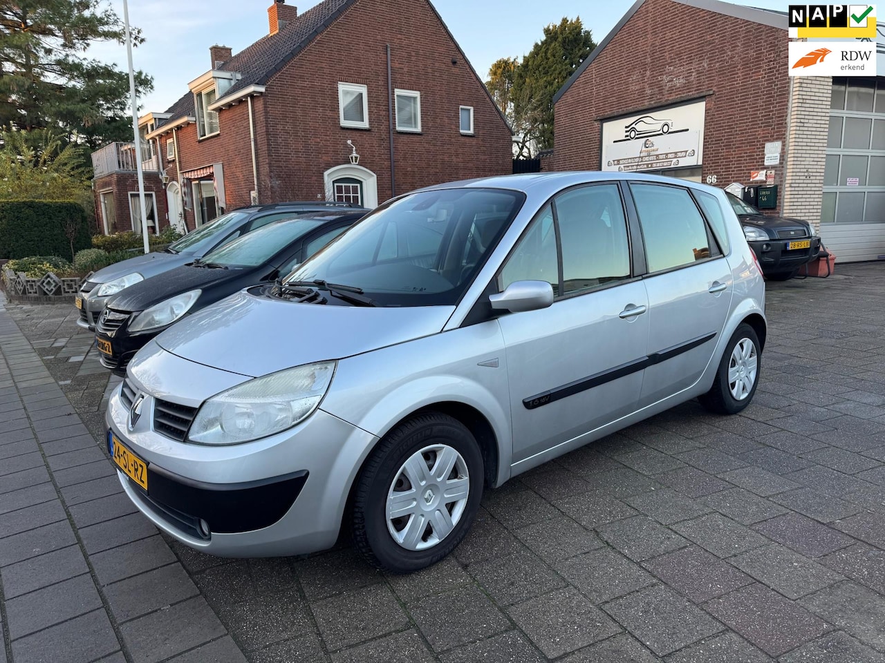Renault Scénic - 1.6-16V Expression Comfort 1.6-16V Expression Comfort - AutoWereld.nl