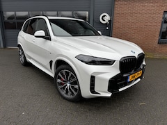 BMW X5 - xDrive50e M SPORTPAKKET/LEER/TREKHAAK/PANORAMADAK