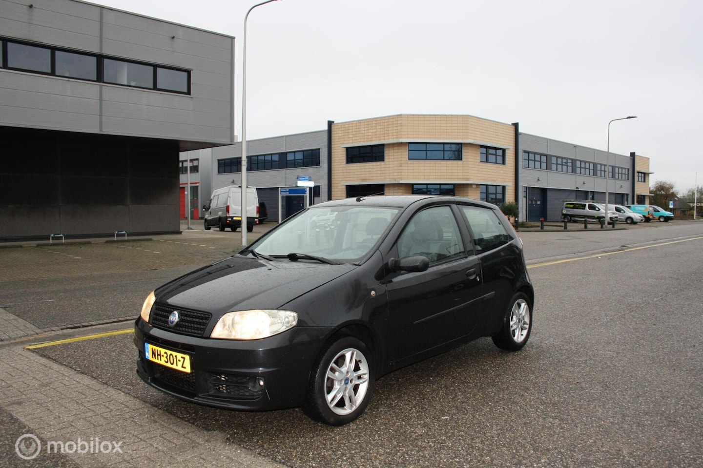 Fiat Punto - 1.2-16V SportSound Airco Nieuwe APK - AutoWereld.nl