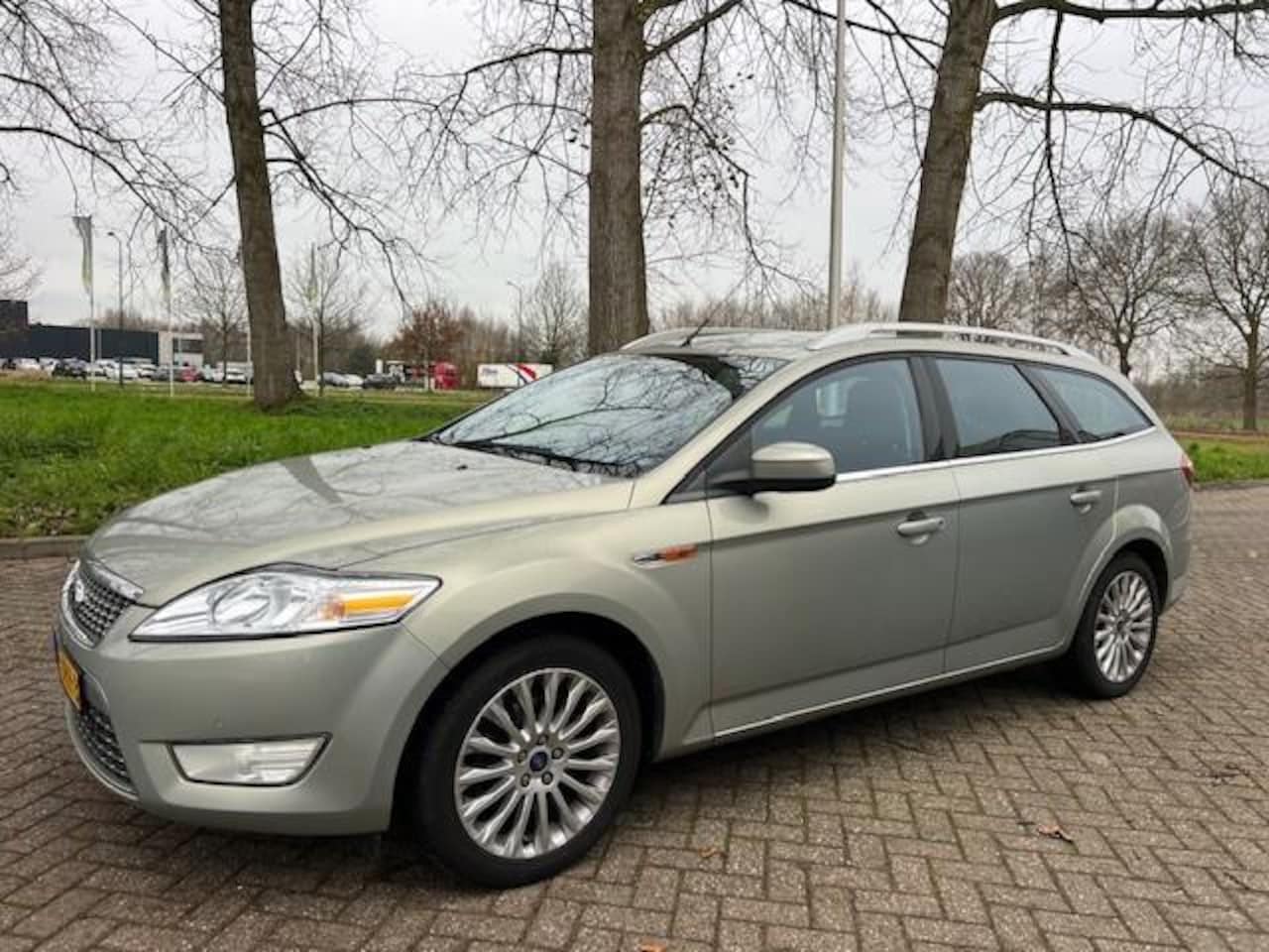Ford Mondeo Wagon - 2.0-16V Titanium FlexiFuel 2.0-16V Titanium FlexiFuel - AutoWereld.nl