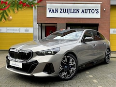 BMW i5 - eDrive40 M-Sport Panorama B&W Memory Head-up Carbon 20''