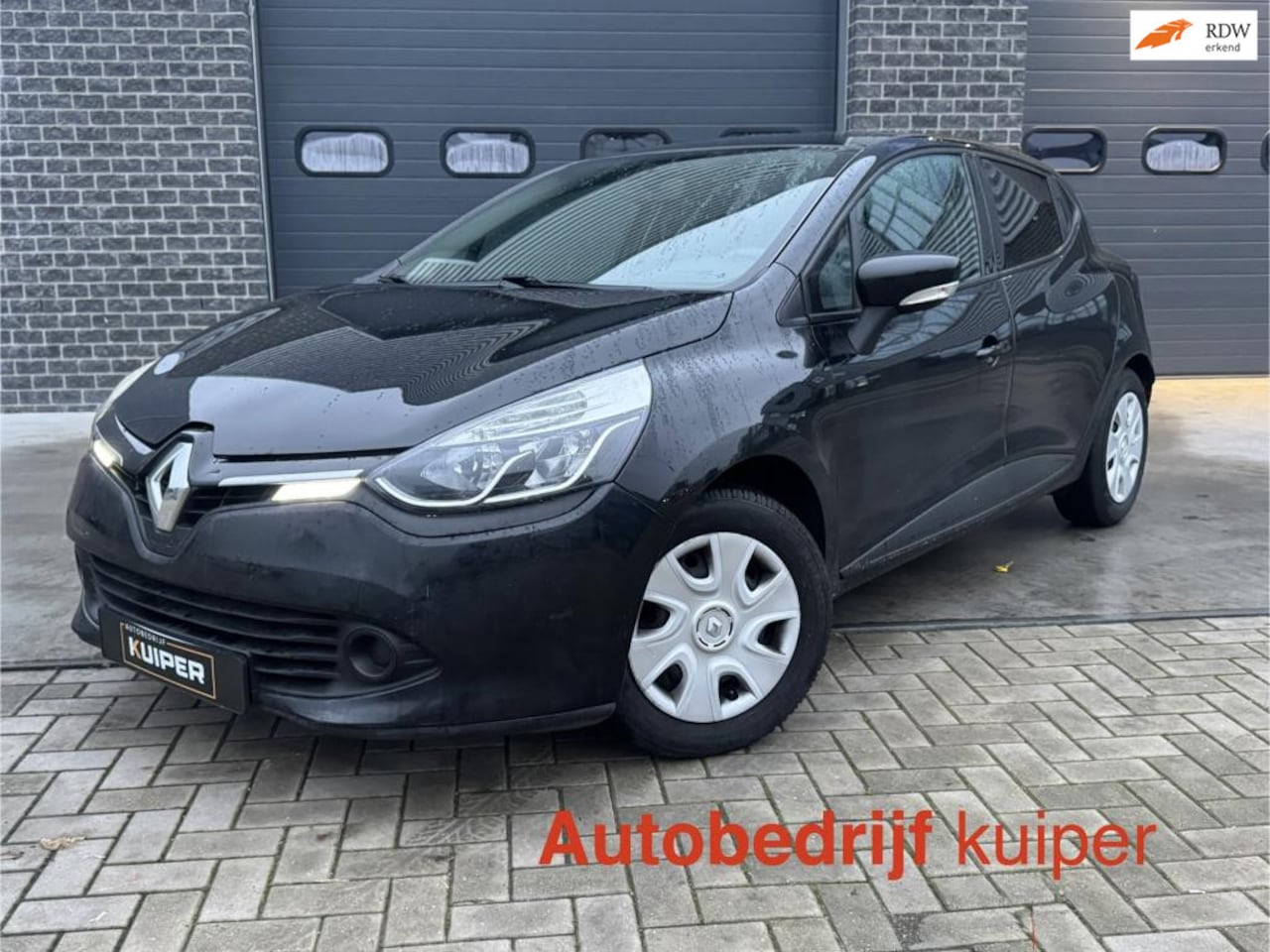 Renault Clio - 1.5 dCi ECO Expression Airco Navi BJ 2015 - AutoWereld.nl