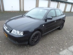 Audi A3 - 1.6 Attraction
