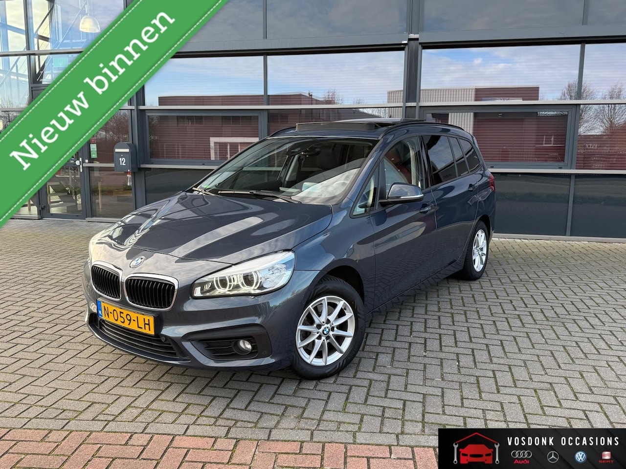 BMW 2-serie Gran Tourer - 216d Centennial High Executive Panoramadak/Trekhaak/ topstaat! - AutoWereld.nl