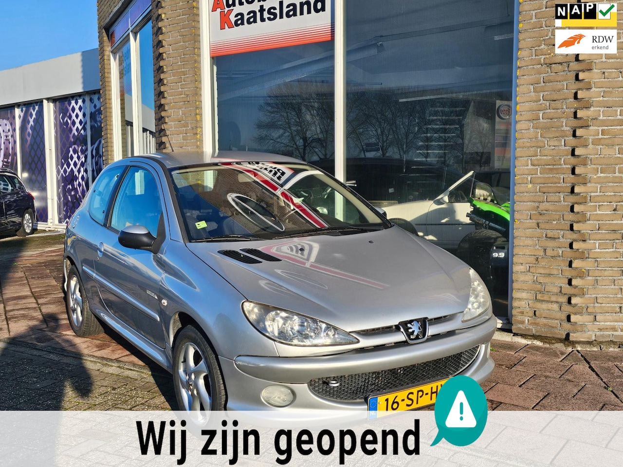 Peugeot 206 - 1.4-16V Quiksilver - Airco - Nieuwe Apk - - AutoWereld.nl