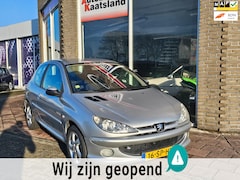 Peugeot 206 - 1.4-16V Quiksilver - Airco - Nieuwe Apk