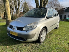 Renault Grand Scénic - 2.0-16V Privilège 7p.