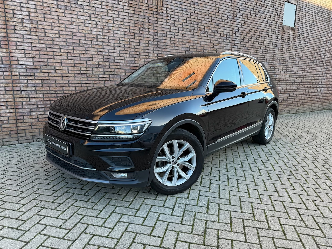 Volkswagen Tiguan - 1.5 TSI ACT Highline PANO-VIRTUEL-ACC-HEAD-DODEH-STUURVERWARMING - AutoWereld.nl