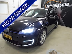 Volkswagen Golf - 1.4 TSI GTE Pano | LED | LMV | Nw accupakket | Boekjes | Zeer netjes