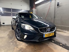 Volvo V40 - 2.0 D4 R-Design 190PK (bj 2014) NAV|ECC|LEER|XENON|TREKHAAK
