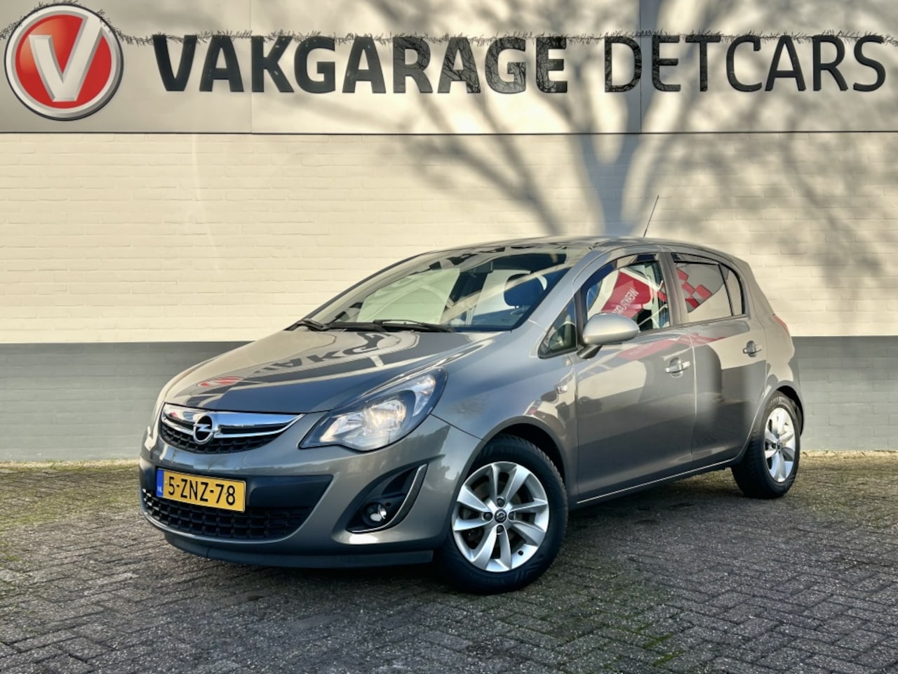 Opel Corsa - 1.2-16V Business 1.2-16V Business+ - AutoWereld.nl